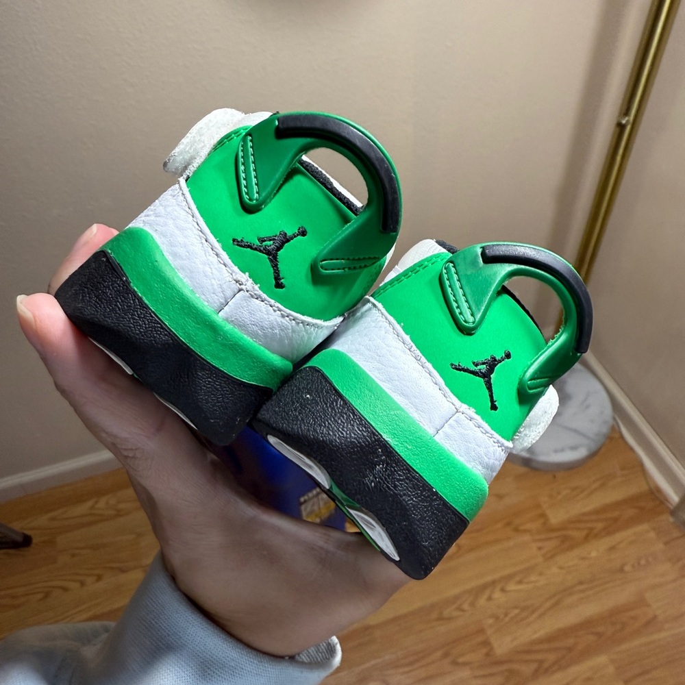 Toddler Nike Air Jordans | Size 6c - Picture 3 of 7